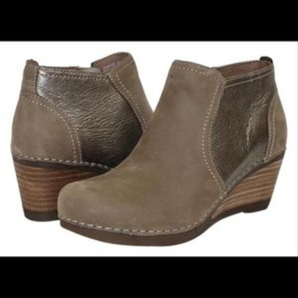 DANSKO SUSAN BOOTIES - like new! waterproof!